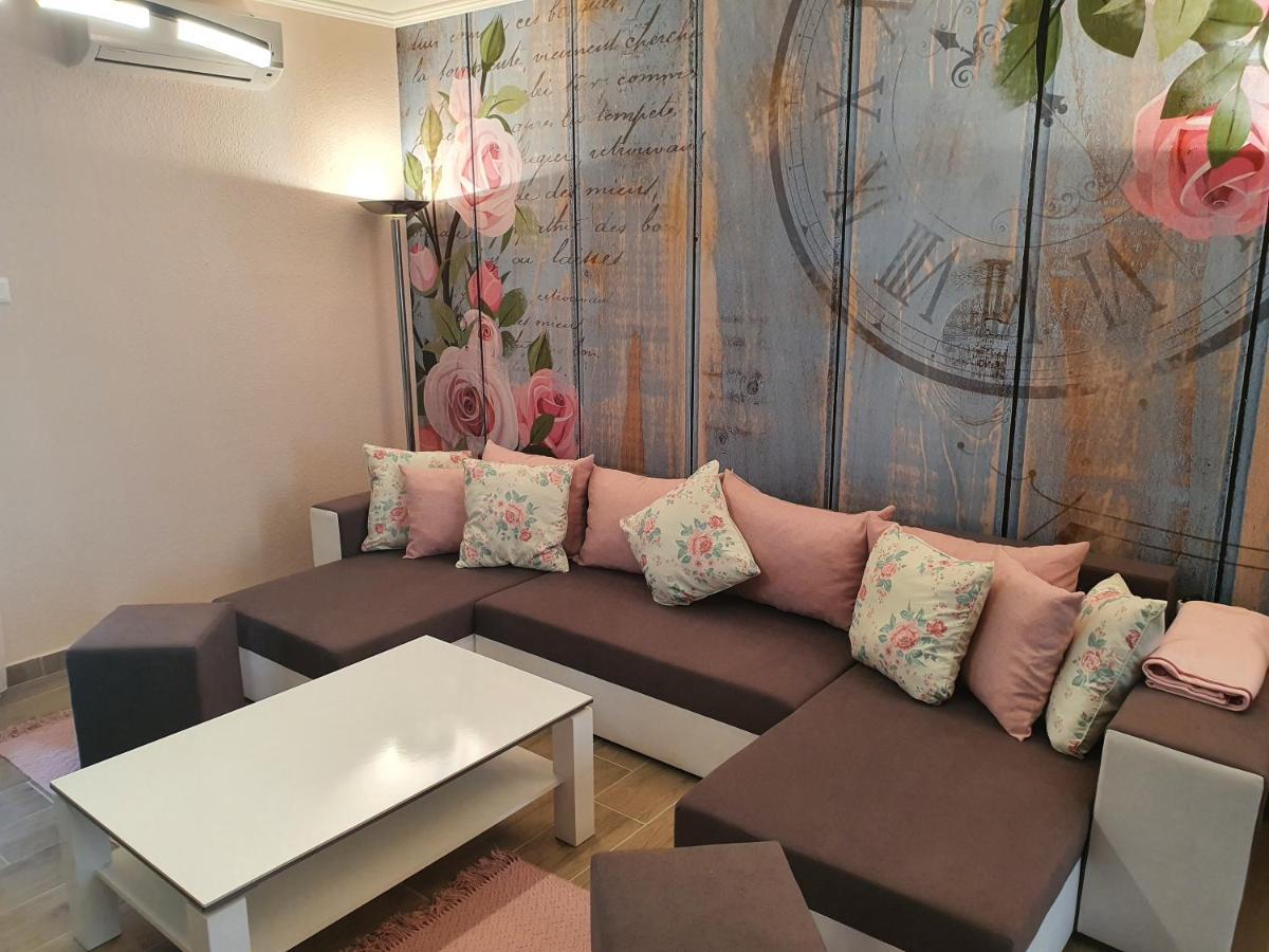 Flower Apartment Heviz Bagian luar foto