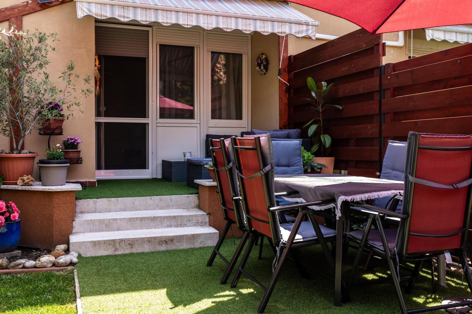 Flower Apartment Heviz Bagian luar foto