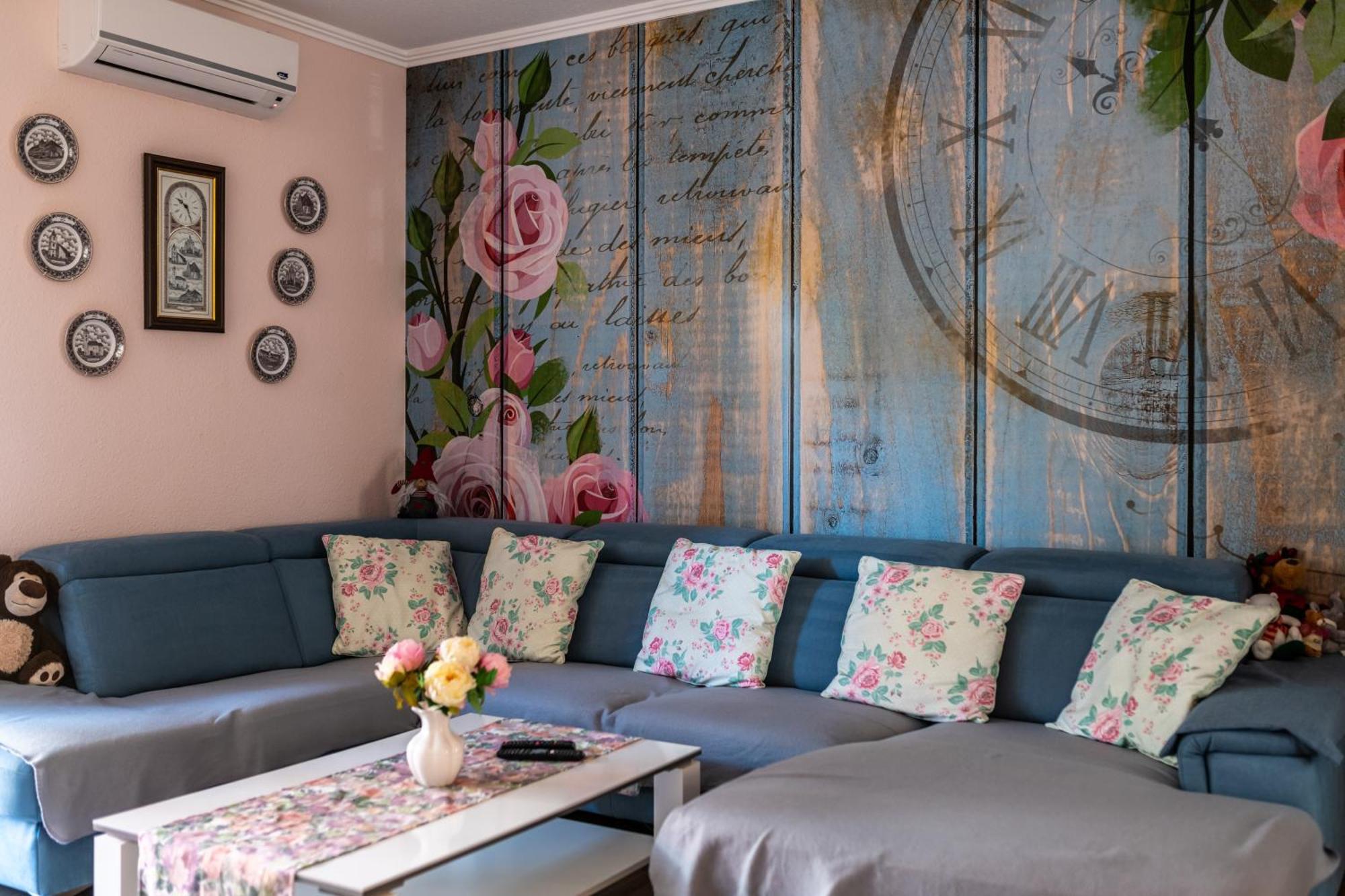 Flower Apartment Heviz Bagian luar foto